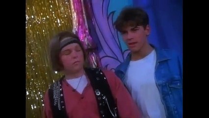 L'Odyssée fantastique S02E07 En avant les artistes !