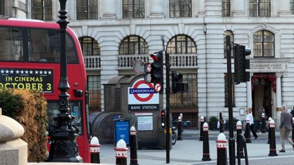 Look around London: Bank Station