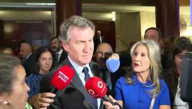 Feijóo tildó de irresponsables las políticas migratorias de Sánchez