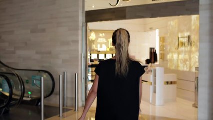 شاهدي كيف غيّرت جويل شعر مريم من تونس في الحلقة السابعة