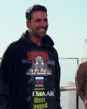 شاهدي ماذا فعل أكشاي كومار أعلى قمة برج خليفة