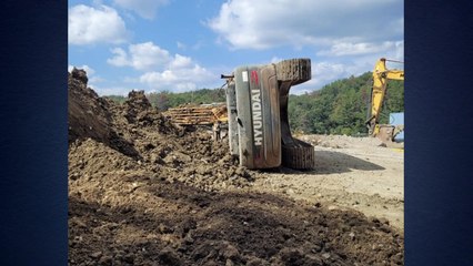 울산 울주군에서 굴착기 전도...운전기사 1명 숨져 / YTN