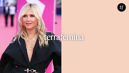 "J'enlève le haut" : cette humoriste fait un strip tease sur Instagram pour défendre son futur spectacle sur la sexualité