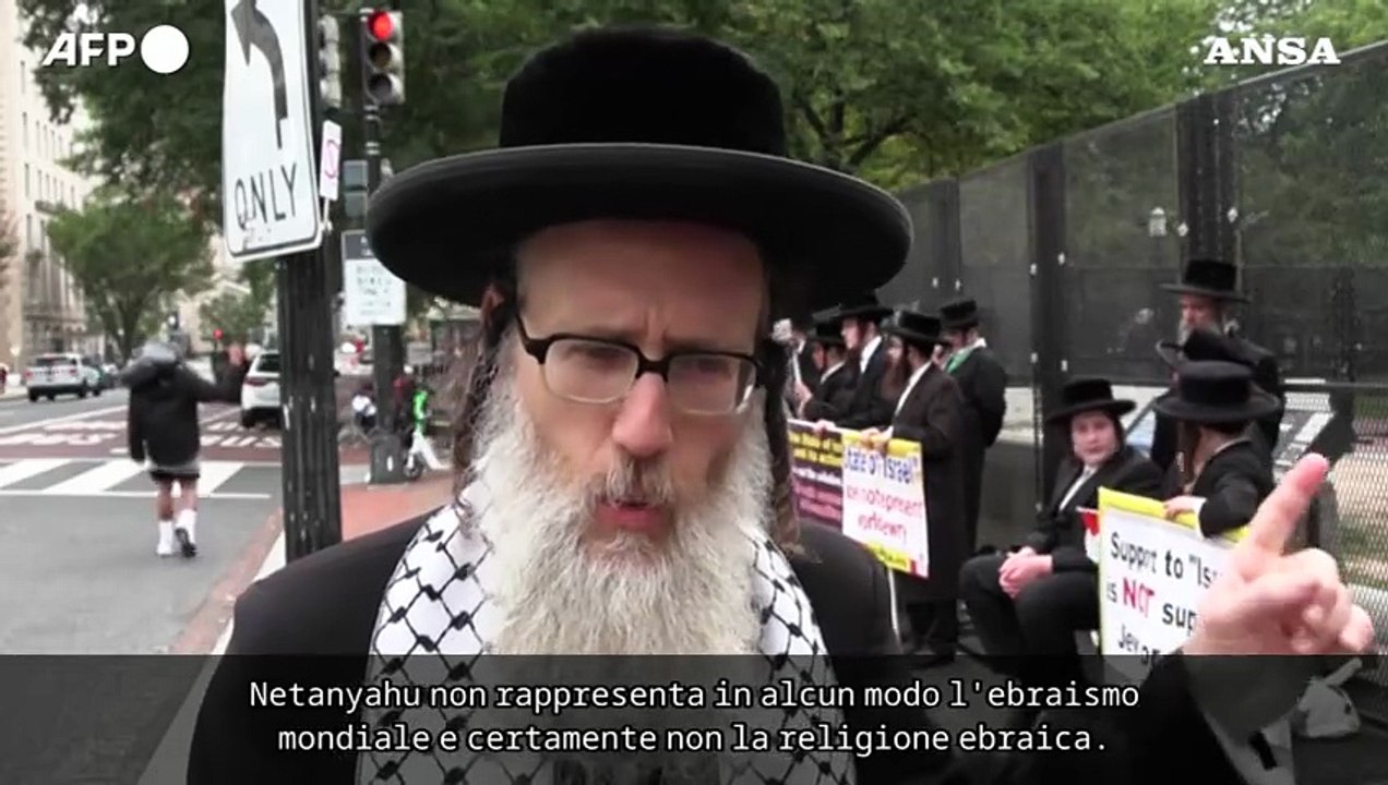 Washington, ebrei ortodossi protestano fuori dalla Casa Bianca: "Fermiamo il genocidio"