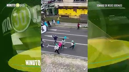 Caos en Bogotá: protesta estudiantil paraliza la Séptima y pone en jaque a TransMilenio