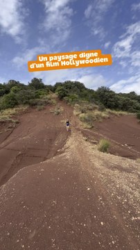 Le Canyon du Diable ! ©️ Crédit : Petit Mauda - @tamara_jlnn @Klea_fgrs🎁 Tous nos bons plans en bio ! ❤️‍🔥👉🏻 Abonne-toi pour découvrir d’autres festivals et événements cool à Paris !