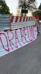 Torcida do São Paulo arma protesto nos arredores do Morumbis; veja imagens
