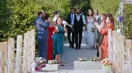 فيديو زفاف بطلي مسلسل «الطائر المبكر» يُشعِل «تويتر»