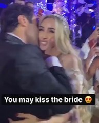 من حفل زفافهما قبلة أحمد فهمي لعروسته هنا الزاهد