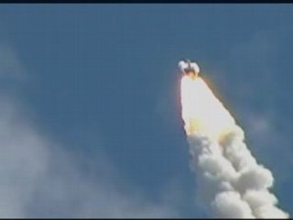 Passage du mur du son par Atlantis. STS 115