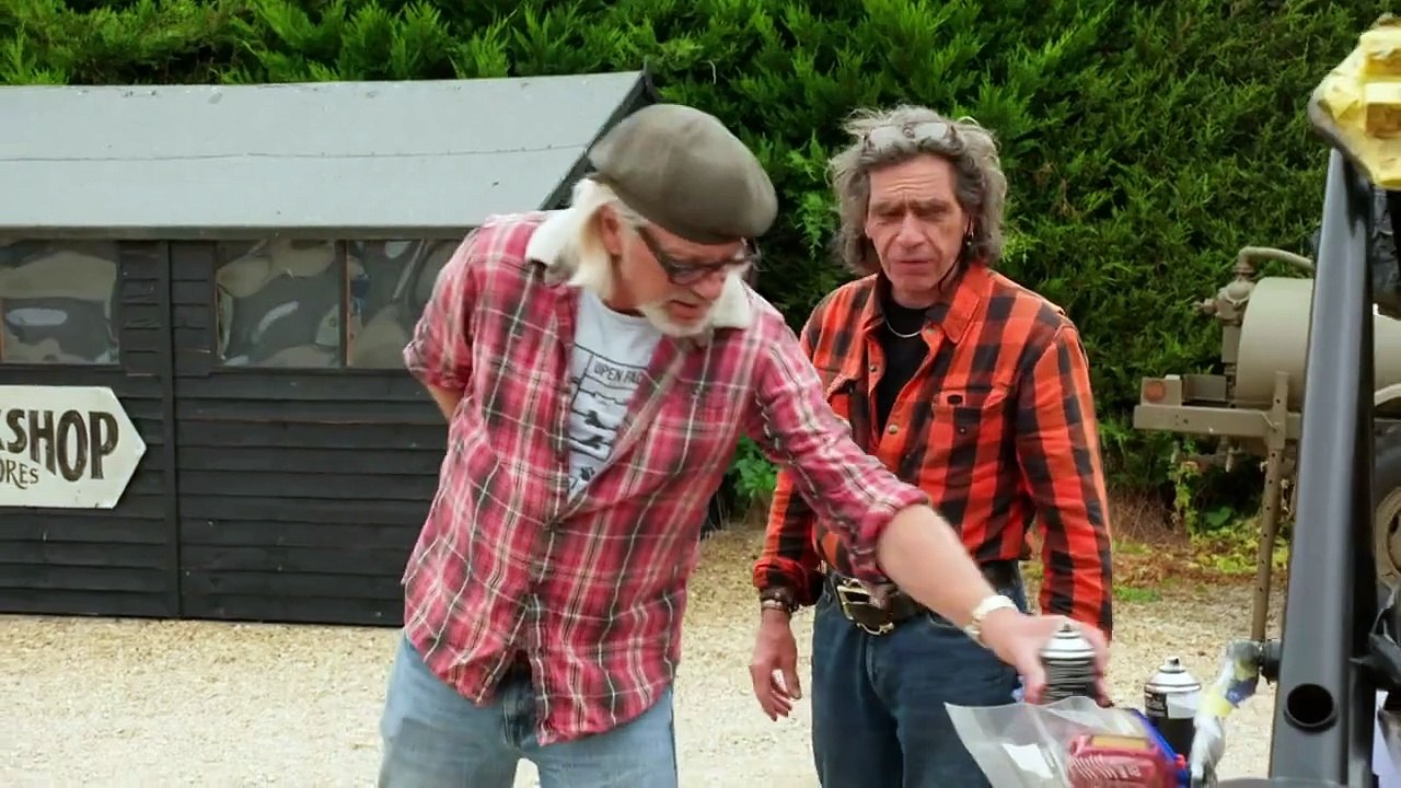 Shed & Buried Classic Cars S03E03 - Chrysler Imperial Crown