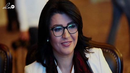 هدية غريبة من مُنى الشاذلي لفتاة تبرعت بجزء من كبدها لإنقاذ شقيقها