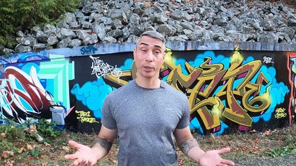 How to Keep a Conversation Going Over Text With a Girl