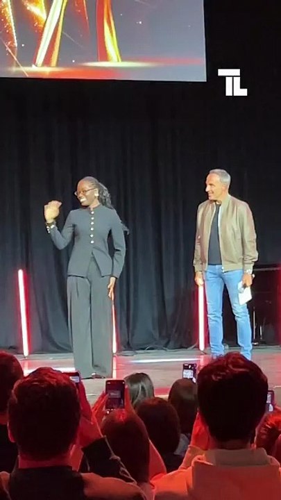 Les premiers mots de Sarah, nouvelle candidate révélée lors du concert de exceptionnel Star Academy au Grand Rex ✨🎶 Rendez-vous le 18 octobre pour découvrir la nouvelle promotion #staracademy #starac