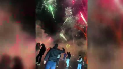 Galatasaray taraftarı, Liverpoollu futbolcuları uyutmadı! Havai fişek sürprizi