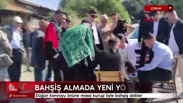Çorum'da düğün konvoyu önüne masa kurup öyle bahşiş aldılar