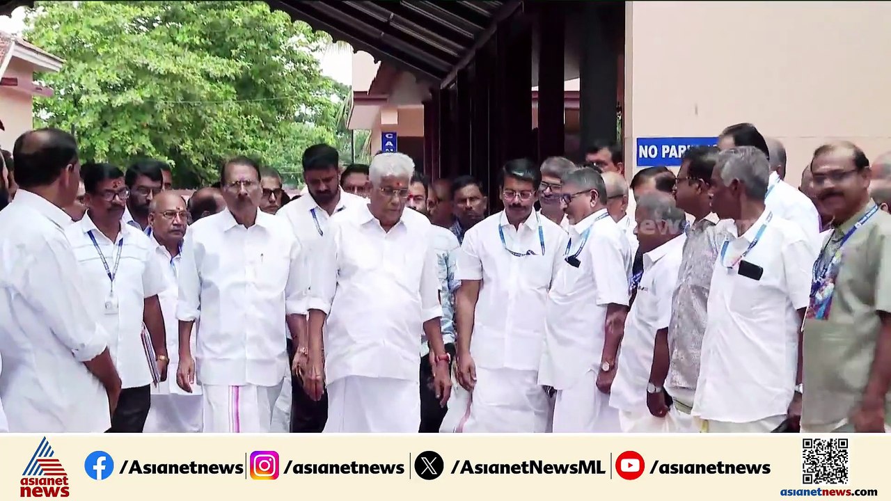 സുകുമാരൻ നായരെ അനുനയിപ്പിക്കാൻ കോൺഗ്രസ്; അതൃപ്തി പ്രകടമാക്കി സുകുമാരൻ നായർ