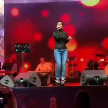 أوّل ظهور لشيرين عبد الوهاب بعد منعها من الغناء في مصر