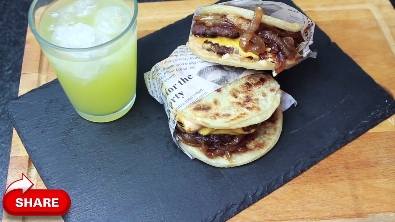 🔥 PARATHA SMASH BURGER RECIPE | Street Style Burger | Cook With Faiza