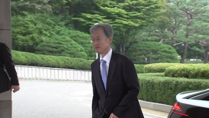 조희대 대법원장, 청문회 불출석 질문에 묵묵부답 출근 / YTN