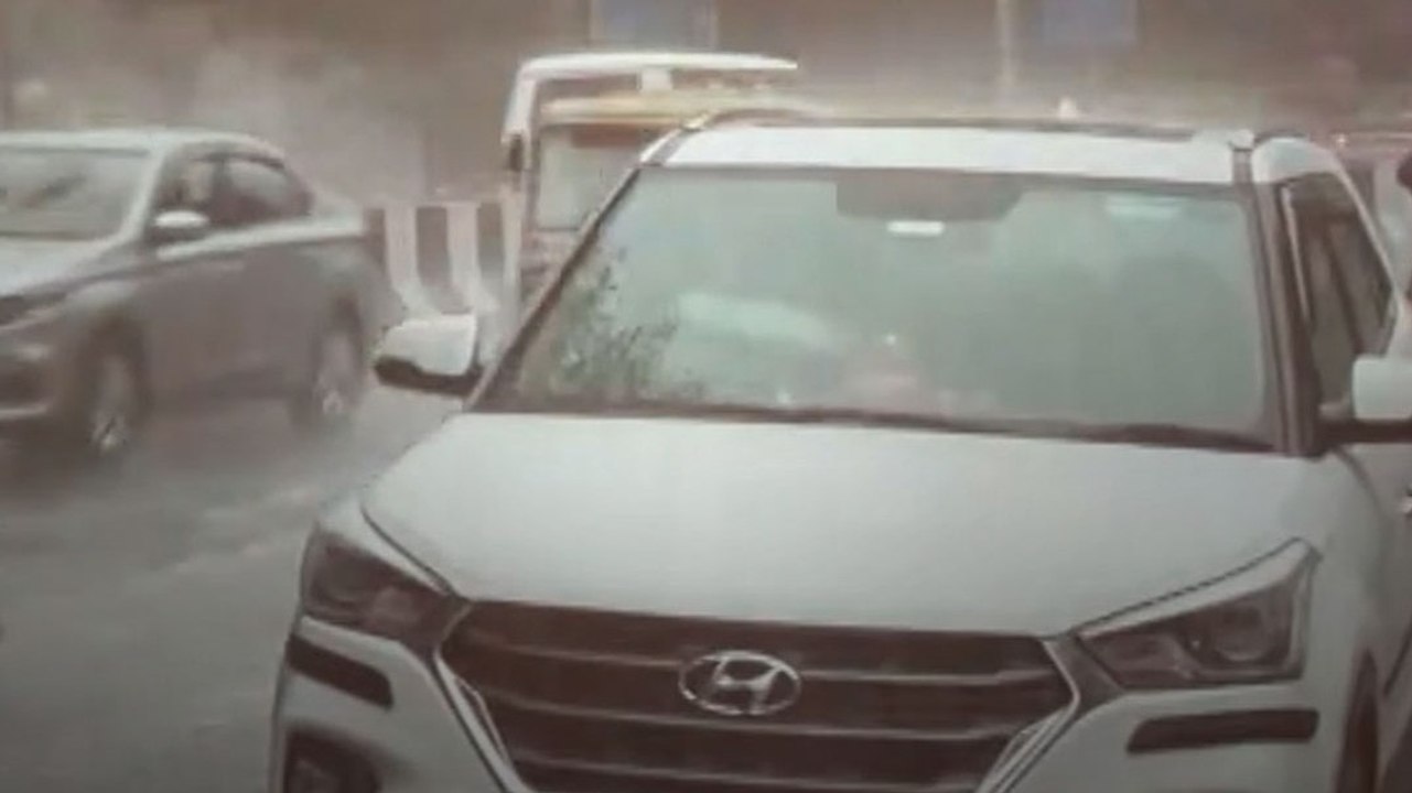 Delhi-NCR में बारिश, Air India ने जारी की एडवाइजरी