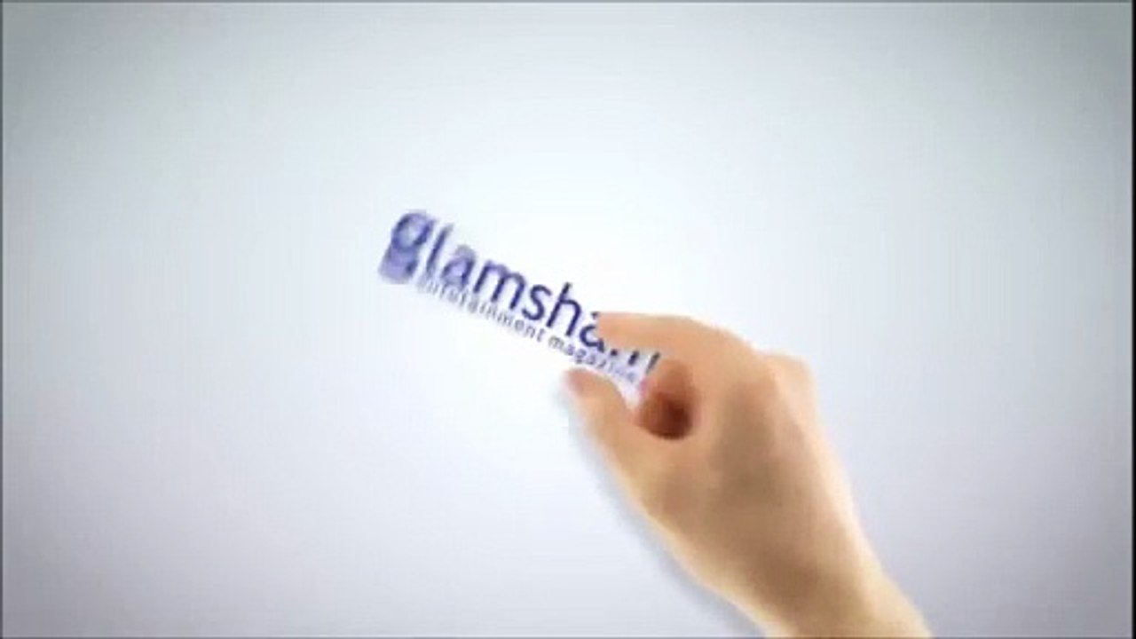 Throwback to 2016, Sonam Kapoor spotted at Rajkumar Barjatya’s funeral, paying her respects. 🙏 #Throwback   #SonamKapoor #RajkumarBarjatya #BollywoodThrowback #PapCulture  (GlamSham | Sonam Kapoor | Bollywood | Throwback)