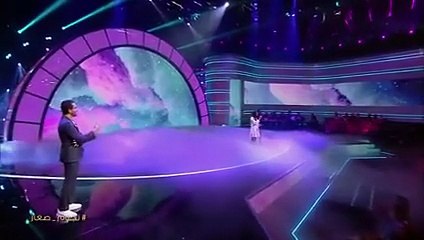 طفلة شغلت السوشال ميديا برقصة، وطفلة أبرحت الجميع ضرباً على الحلبة