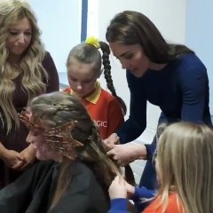 شاهدي كيت ميدلتون تبرع في تجديل الشعر