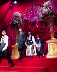 دولشتي أند غابانا تعود إلى المفاهيم التقليدية للإطلالة الكلاسيكية في خريف 2019