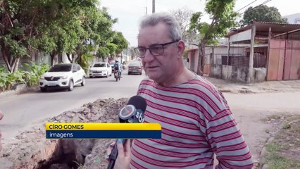 Cratera em rua de Recife causa acidente com motociclista: Como a negligência urbana coloca a segurança em risco
