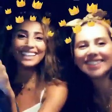 فيديو.. دينا الشربيني وياسمين رئيس تتنافسان على عمرو دياب