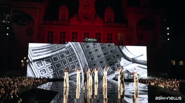 Le Défilé , show a Parigi con le star: in passerella anche Bebe Vio