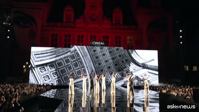 Le Défilé , show a Parigi con le star: in passerella anche Bebe Vio