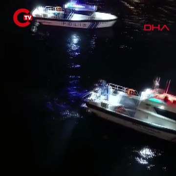 Haliç Köprüsü'nde intihar girişimi: 2 kişi denize atladı