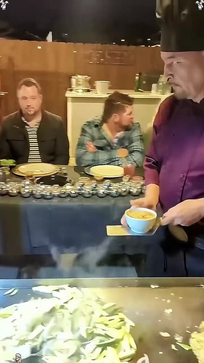 Funny hibachi chef 🤣😅🤥👨‍🍳 #funny #funnyvideo #hibachi #chef #funnyprank #funnyshorts #comedy