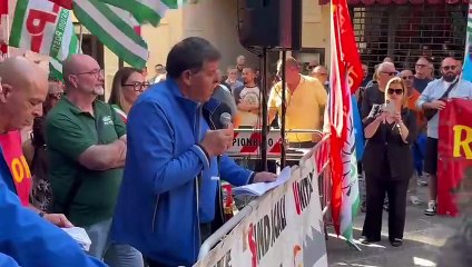 Corteo per la Magona a Piombino, Claudio Bartolommei (Rsu Uilm): "Non possiamo perdere un altro pezzo di storia"