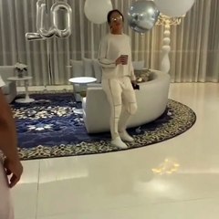 بالفيديو: جينيفر لوبيز في جناح ملكي خاص في قطر