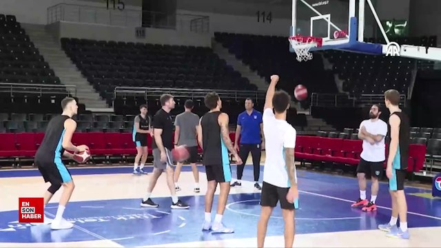 Türk Telekom Erkek Basketbol Takımı oyuncuları başarıya inanıyor