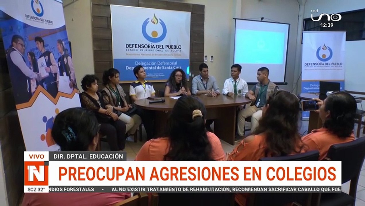 DDE anuncia sanciones para estudiante agresora y directora