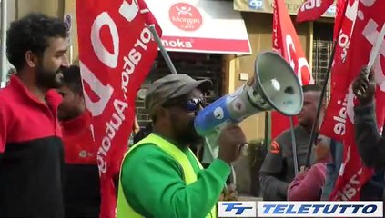 Video News - Tensioni polizia-lavoratori, le proteste