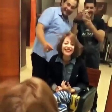 فيديو.. نيولوك جديد لمِنّة شلبي يخطف الأنظار