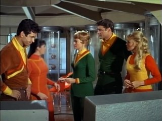 Perdidos en el espacio 2x19-Motín en el espacio-HD