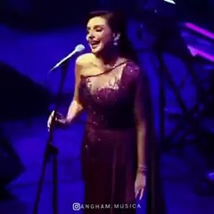 شاهدي فتاة تُوقف أنغام عن الغناء