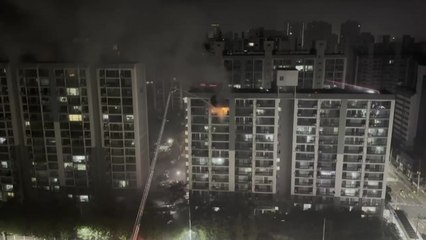 경기 구리 아파트에서 불...2명 중상 / YTN