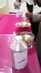 بالفيديو.. زفاف سعودي يستخدم الضيوف العسل لغسل أيديهم!!