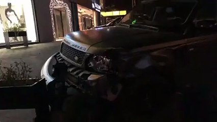 بالفيديو.. ممثل لبناني يتعرّض لحادث سير