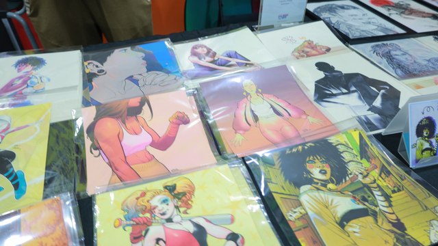 Un recorrido por la Feria del Libro 2025; precios especiales para libros infantiles, cómics y novelas