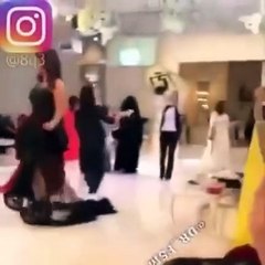 فيديو مسرّب من عرس سعودي.. ما فعلته الفتاة لافت