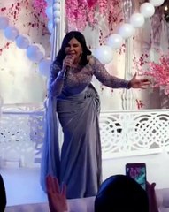 فيديو.. أحلام تُشعِل حفل زفاف بأغنية العندليب الأسمر