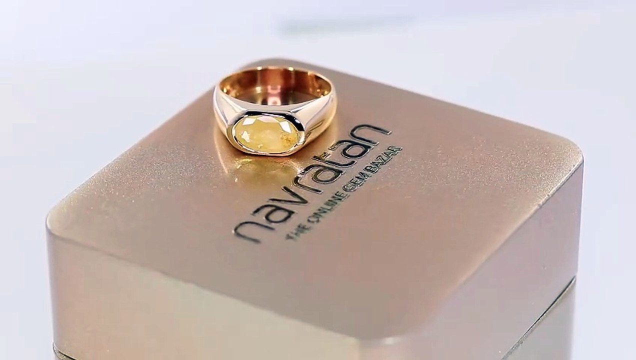 Luxurious Yellow Sapphire Gold Ring